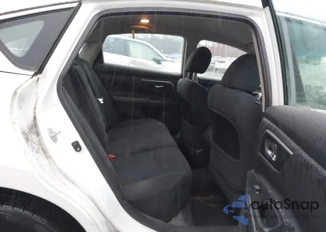 2015 Nissan Altima 2.5 S z USA, uszkodzony, nr VIN 1N4AL3AP4FC252355